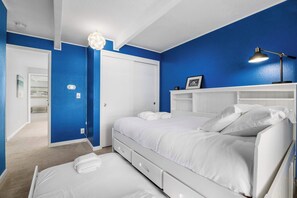 4 bedrooms, travel crib, WiFi, bed sheets