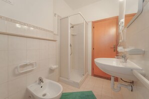 Dusche, Haartrockner
