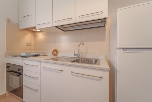 Réfrigérateur, un four