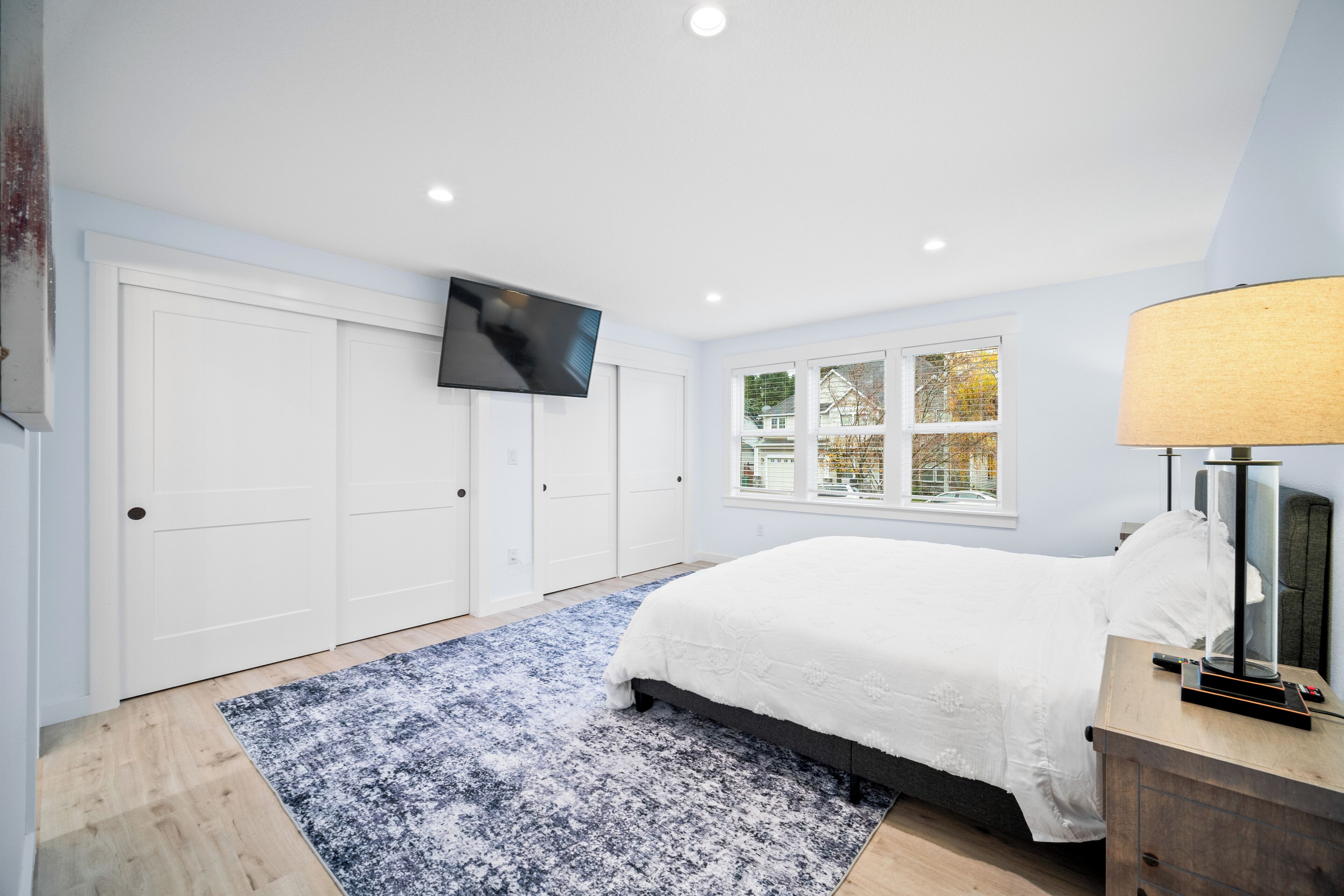 3 室のベッドルーム、WiFi、ベッドシーツ