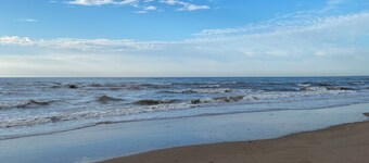 Daisy may cosy chalet