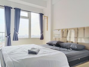 Bed sheets - Amerta Room Metropolitan Park powered by Cocotel (Bekasi)