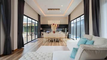 Villa, 3 Bedrooms, Accessible, Private Pool | Interior