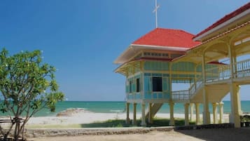 Villa, 3 Bedrooms, Accessible, Smoking | Beach