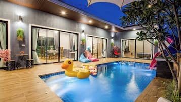 Villa, 3 camere da letto, accessibile ai disabili, piscina privata | Piscina | Piscina all'aperto