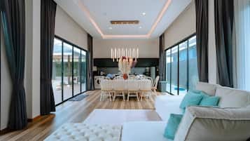 Villa, 3 Bedrooms, Accessible, Private Pool | Dining room