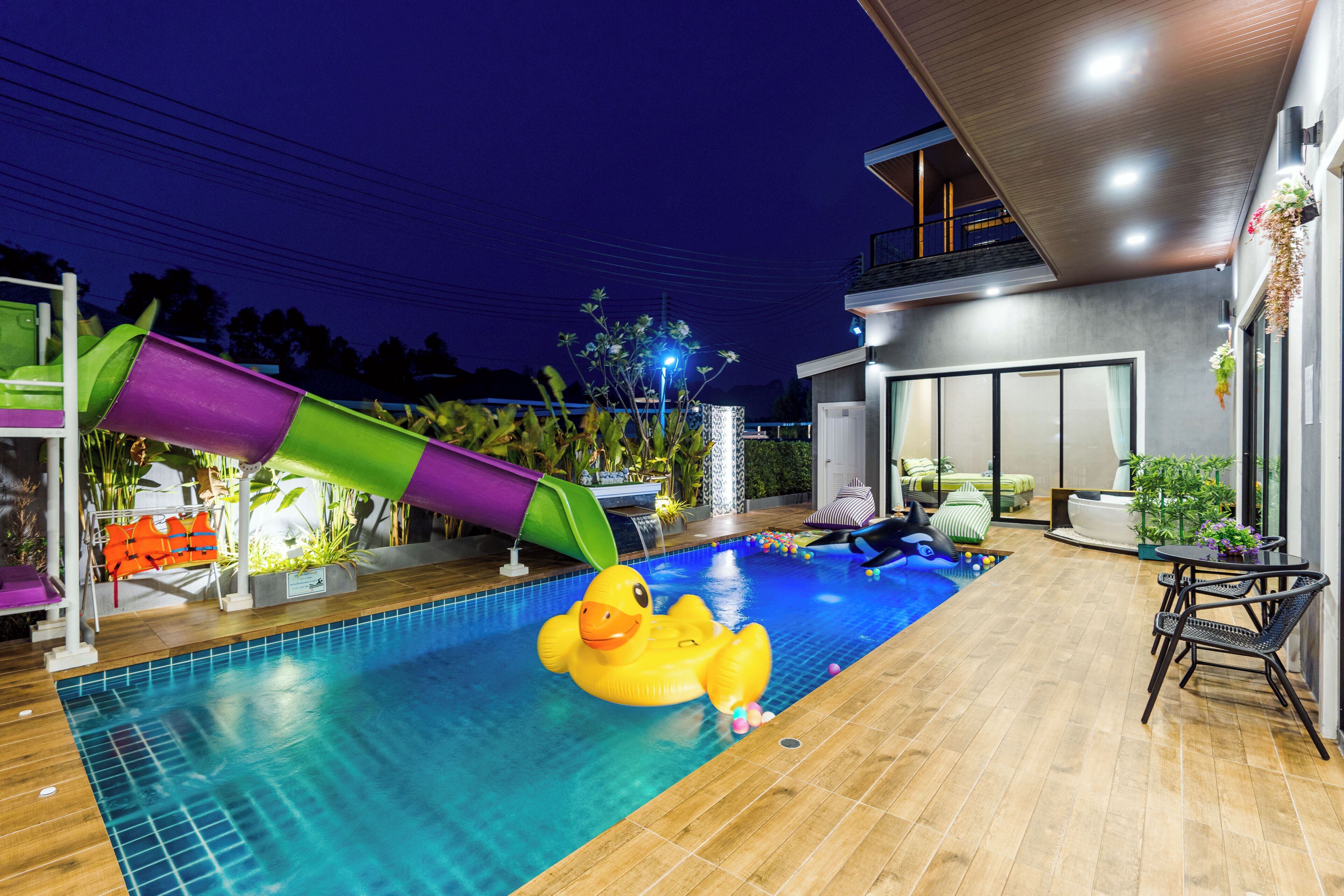 Villa - 3 soveværelser - handicapvenligt - ryger | Pool | Udendørs pool