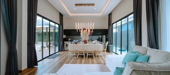 Hua Hin Pool Villa and Pool Table With 3 Bedrooms, 3 Bathrooms Near Cha-am Beach