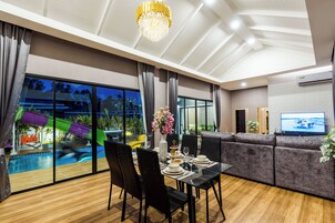 Villa, 3 Bedrooms, Accessible, Smoking | Dining
