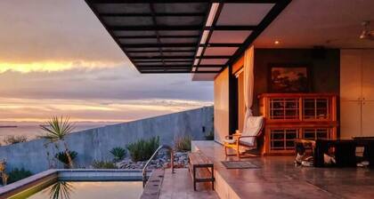 Villa Wellmina - Stunning Sunsets & Relaxing Poolside Vibes!