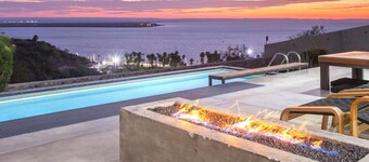 Villa Wellmina - Stunning Sunsets & Relaxing Poolside Vibes!