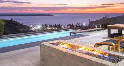 Villa Wellmina - Stunning Sunsets & Relaxing Poolside Vibes!