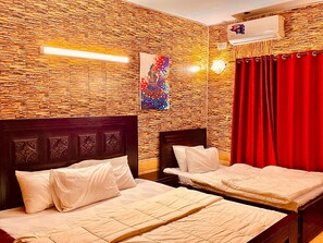 Triple Room | Free WiFi