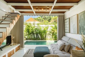 Honeymoon Villa, 1 Bedroom, Pool View | Living area