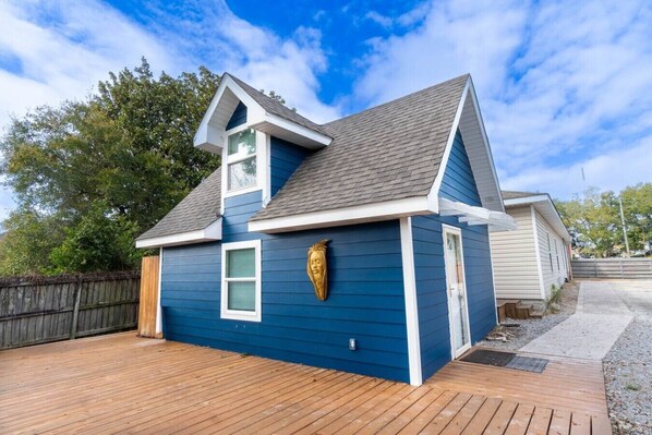 Exterior - By the Bayou, Close to Downtown, Centrally Located (Pensacola)