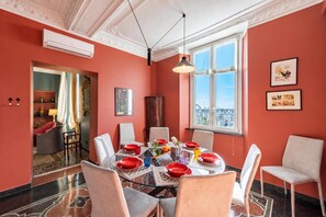 Appartamento Standard, 4 camere da letto, aria condizionata (Precious House Genova Porto Antico) | Pasti
