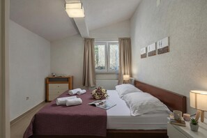 3 soverom, strykejern/-brett, wi-fi (inkludert) og sengetøy