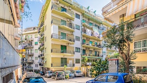 Familieleilighet, 3 soverom, peis (Bright Apartment Private Parking) | Eksteriør