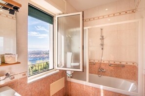 Bathroom - Bright Apartment Private Parking Naples (Naples)