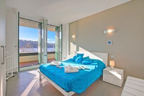 Family Apartment, 2 Bedrooms, Balcony, Lakeside (Sogno Sul Lago, Lakefront Balcony) | 2 bedrooms - Sogno Sul Lago, Lakefront Balcony (Laveno Mombello)