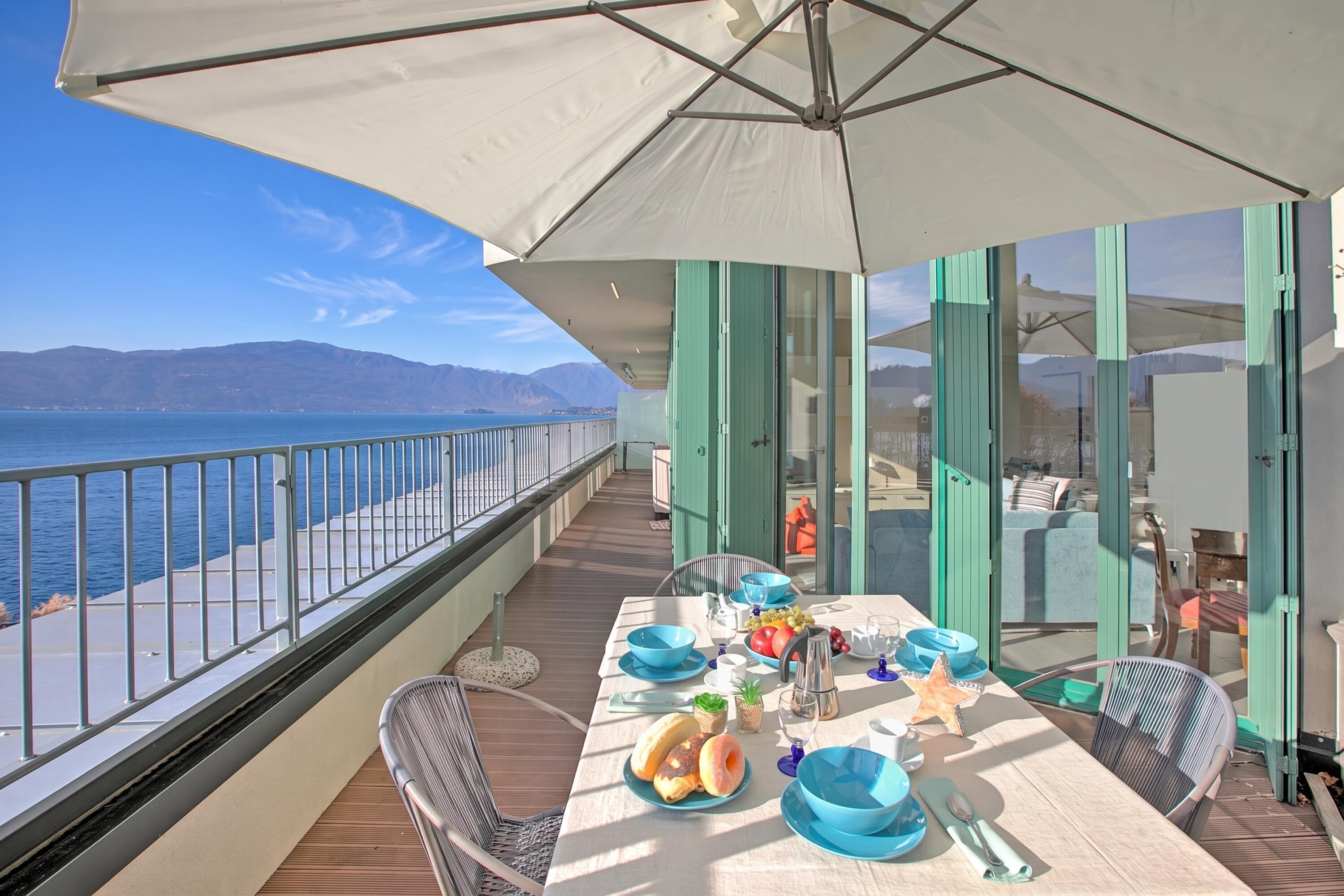 Family Apartment, 2 Bedrooms, Balcony, Lakeside (Sogno Sul Lago, Lakefront Balcony) | Outdoor dining