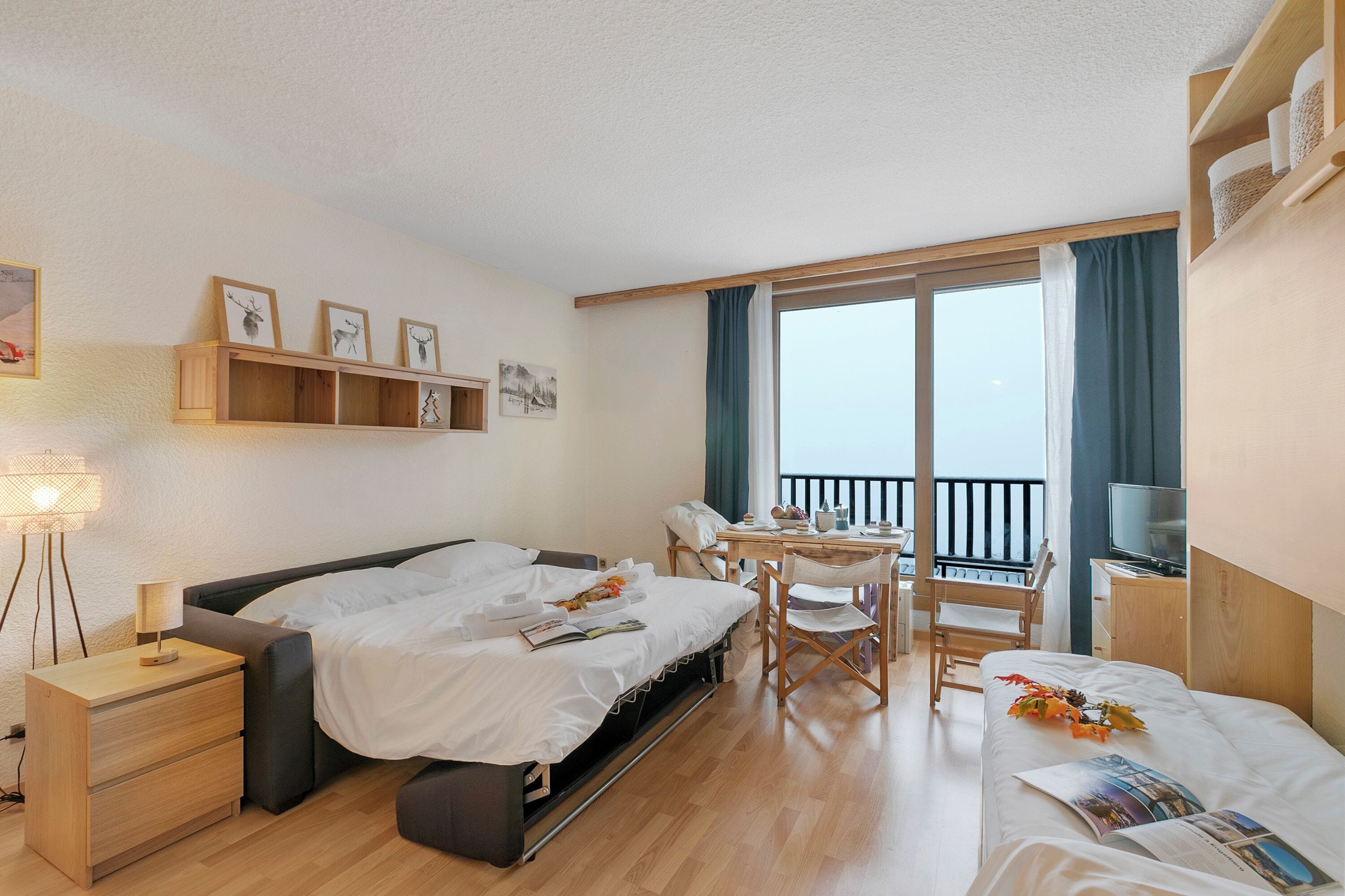 Standard Studio, Mountain View (Studio Sansi 34) | Free WiFi, bed sheets