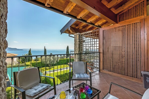 Standard Apartment, 2 Bedrooms, Mountainside (Julia's House lakeview & shared pool) | Balcony
