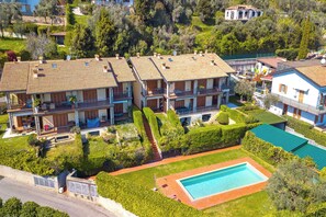 Aerial view - Julia's House With Lakeview and shared pool (Toscolano Maderno)