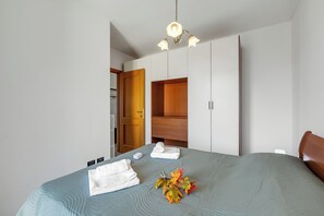 Departamento estándar, varias habitaciones (Julia's House lakeview & shared pool) | 2 habitaciones, wifi gratis y ropa de cama 