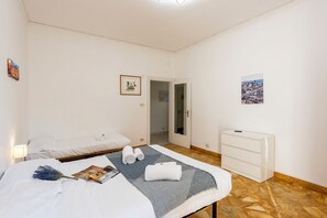 3 bedrooms, iron/ironing board, free WiFi, bed sheets