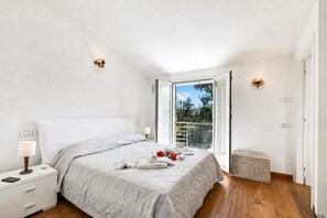 Family House, 3 Bedrooms, 2 Bathrooms (Casa Patino - Villa in Torre del Lago)