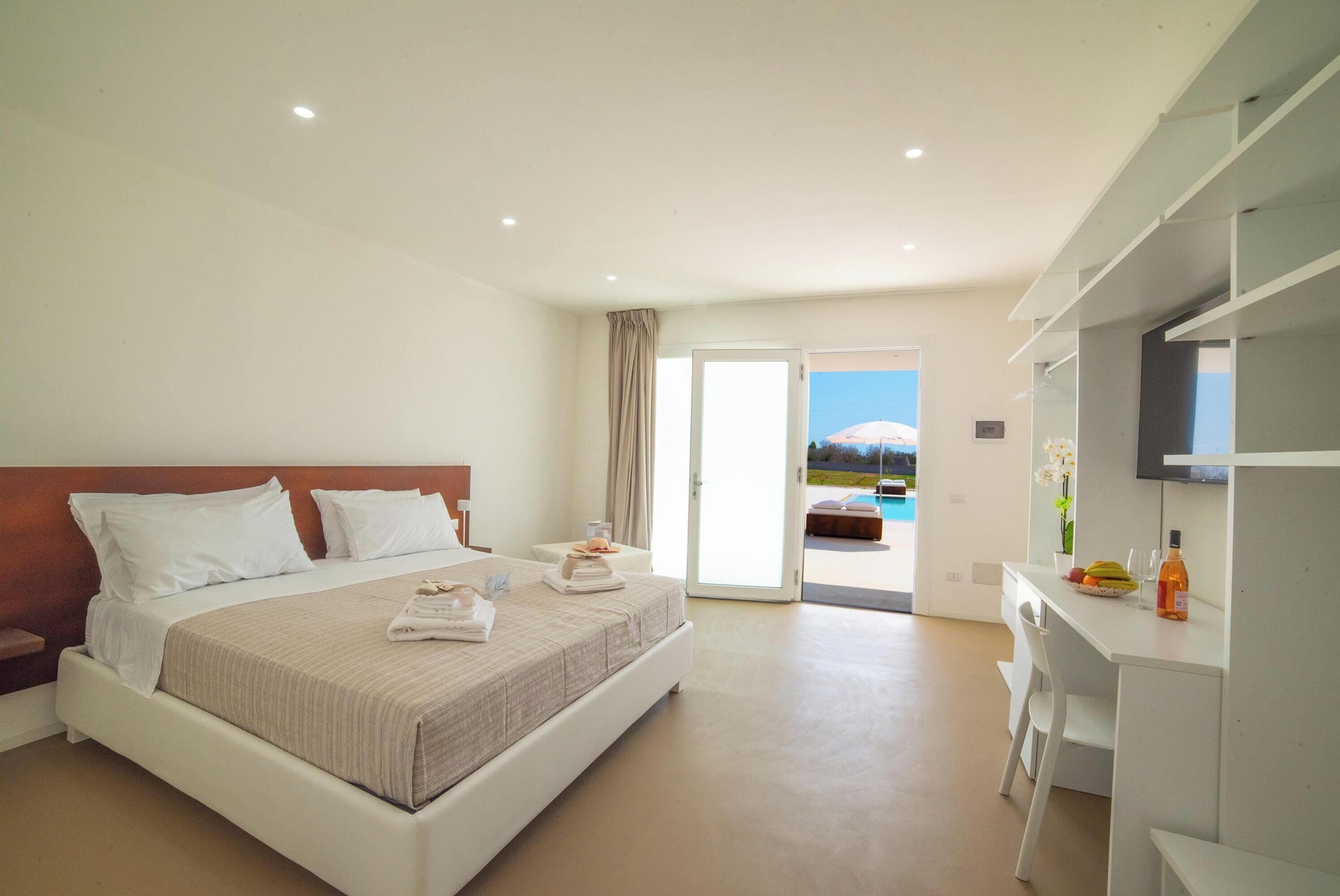 1 makuuhuone, työpöytä, kannettavalle tietokoneelle sopiva työtila