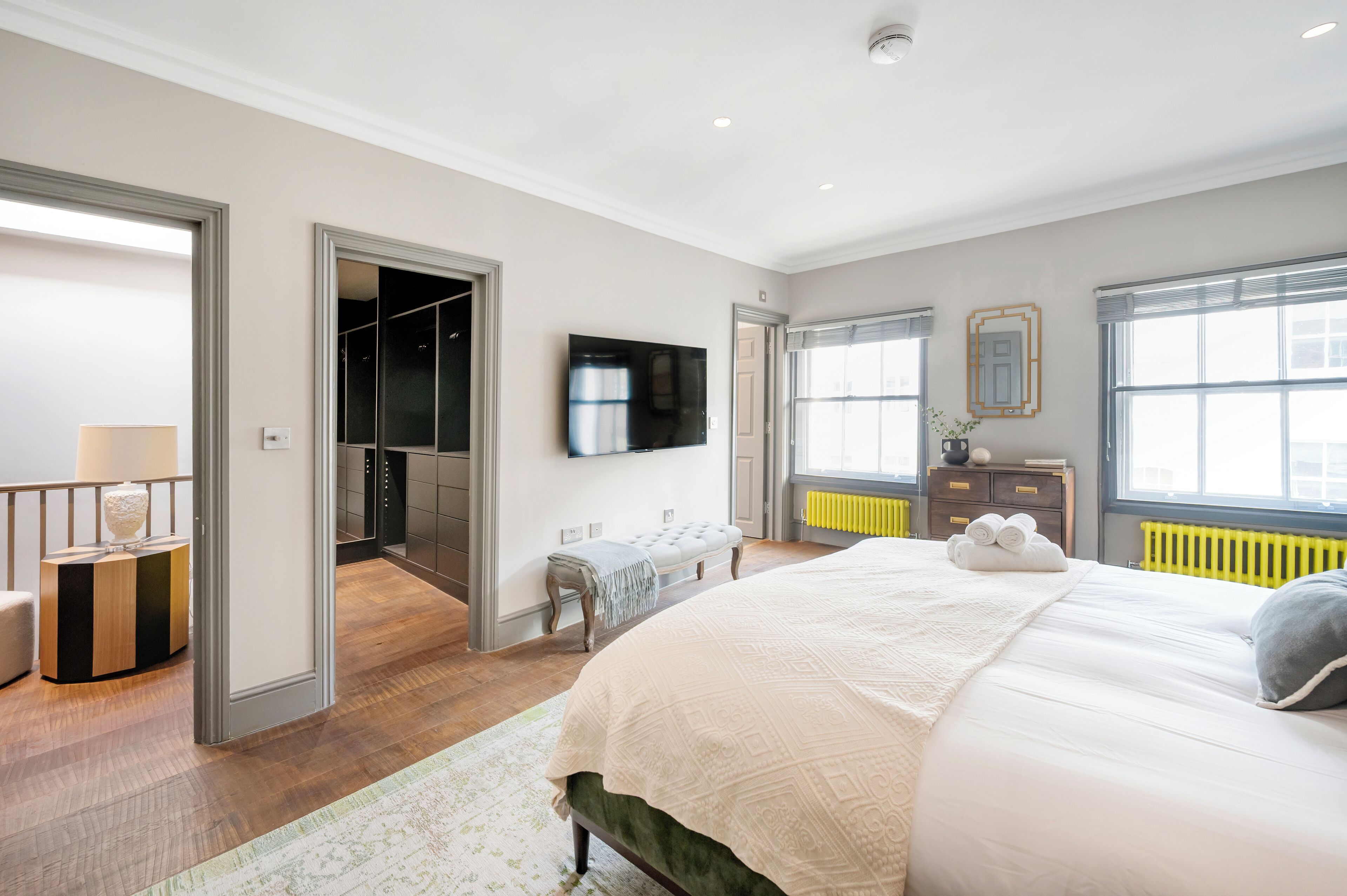 2 chambres, fer et planche à repasser, lit parapluie, Wi-Fi gratuit