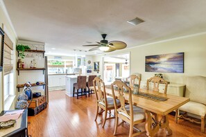 Dining - < 1 Mi to Boat Ramp: Canal-Front Retreat in Astor! (Astor)