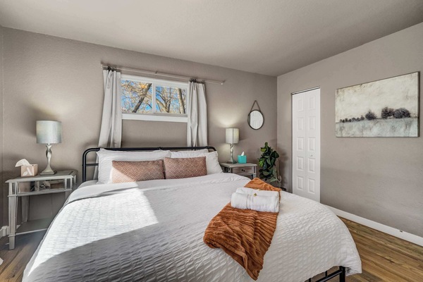 5 bedrooms, iron/ironing board, travel crib, WiFi