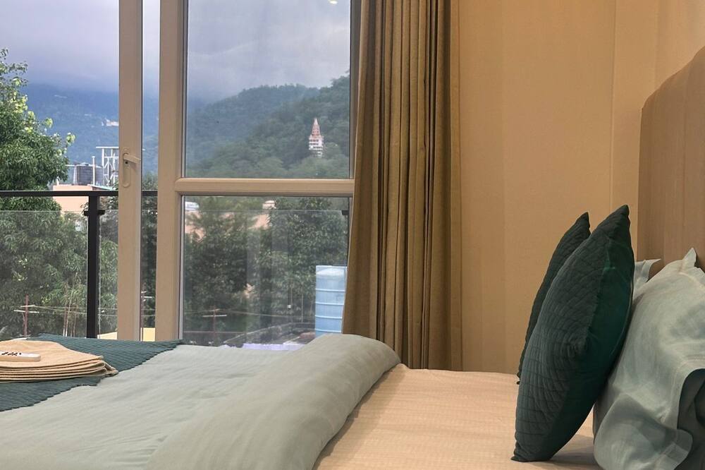 Yes Hotel By The Ganges
