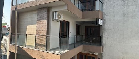 Façade de lâhĂ©bergement