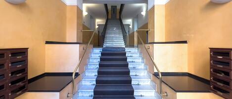 Appartement familial, plusieurs chambres, 2 salles de bains (Graceful Home Genova City Center) | Intérieur