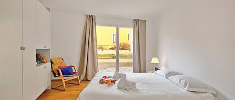 家庭公寓, 多間臥室, 2 間浴室 (Ô Lac Ascona with Garden) | 2 間睡房、熨斗/熨衫板、免費 Wi-Fi、床單
