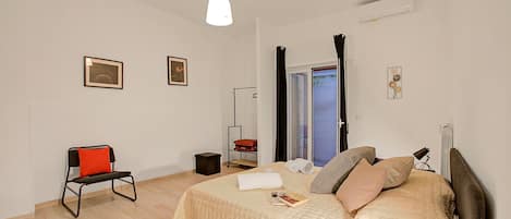 家庭公寓, 多間臥室 (Ravanas 314 Bari Near Station) | 1 間睡房、免費 Wi-Fi、床單