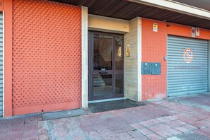 Familienapartment, Mehrere Schlafzimmer (Ravanas 314 Bari Near Station) | Außendetails