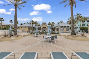 Outdoor dining - Serenity Lakeview Condo at Cinnamon Beach | Pool | Lake View | Fitness | Free Parking (Palm Coast)