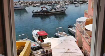 Casa Veneziano : une fenĂȘtre sur la MĂ©diterranĂ©e