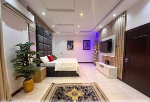 3 bedrooms, WiFi