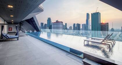 QUEENSLAND HOTEL BANGKOK