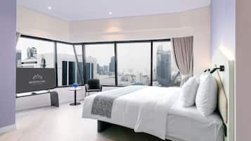 Family Bunk Suite Room | Minibar, két bảo mật tại phòng, màn/rèm cản sáng