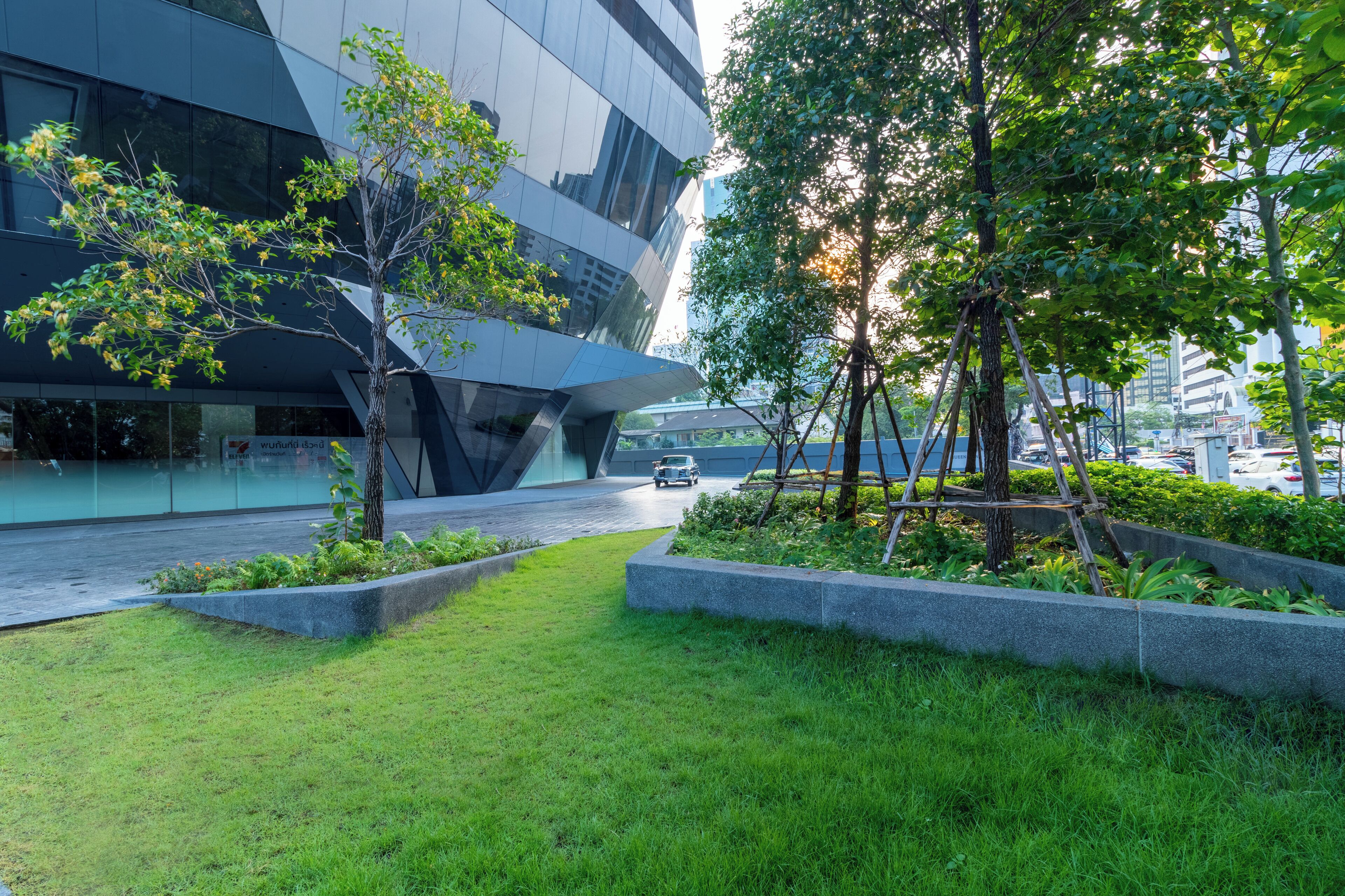Photo - Queensland Hotel Bangkok
