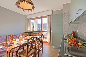 Family Apartment, Multiple Bedrooms (La Casa Di Felice) | Dining