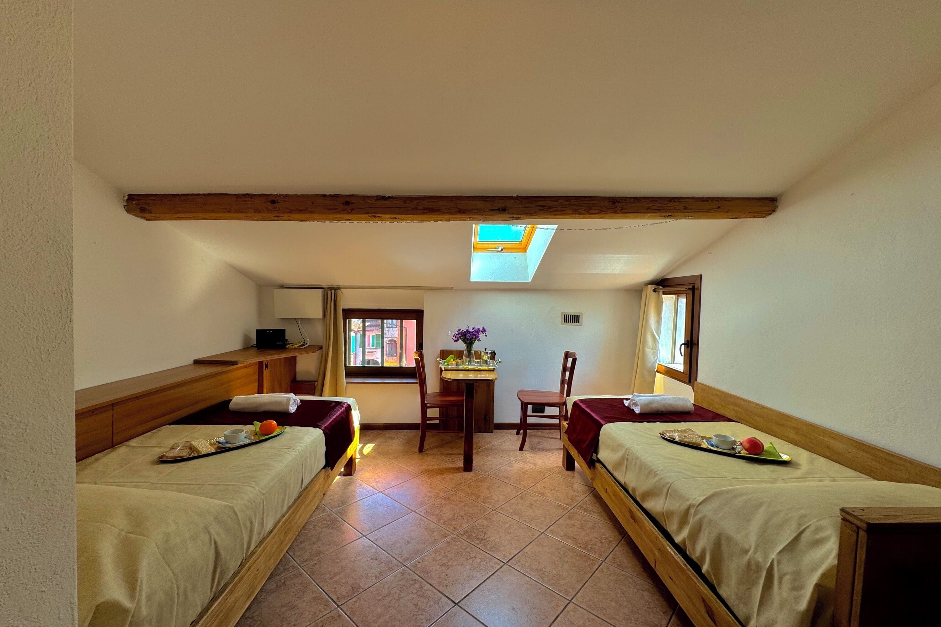 Townhouse Keluarga, beberapa kamar (Borgo di Porlezza) | 3 kamar tidur, ruang kerja ramah laptop, dan setrika/meja setrika