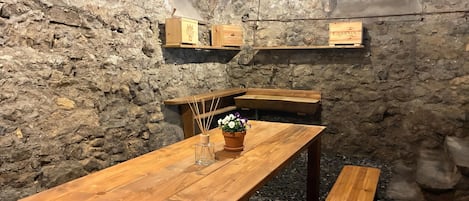 Family Townhome, Multiple Bedrooms (Borgo di Porlezza) | Dining